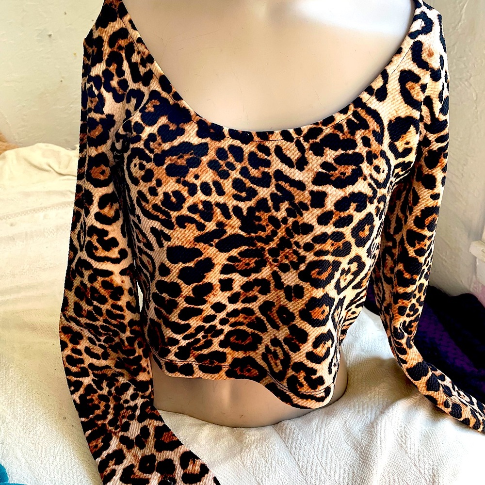 Cheetah print crop top size large